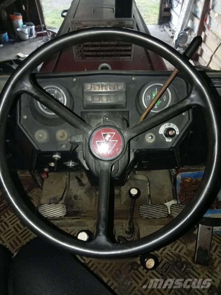 Massey Ferguson 699 Traktoriai