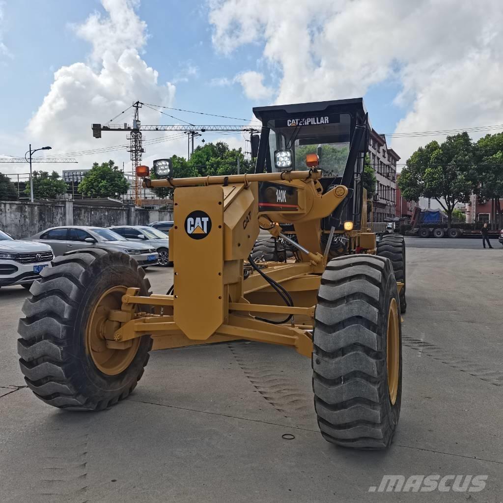 CAT 140k Greideriai