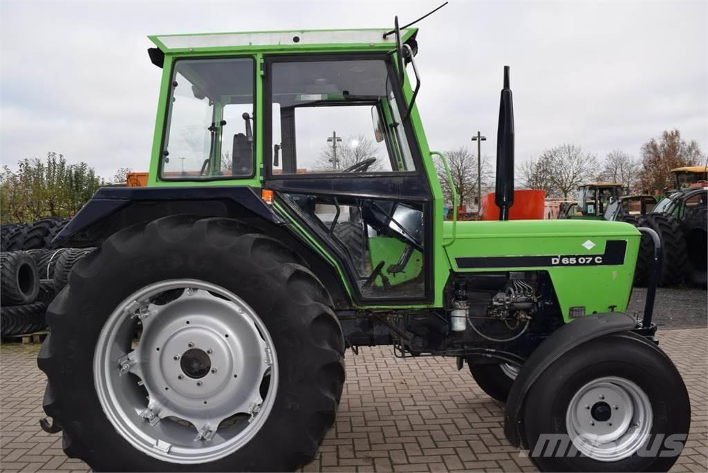 Deutz-Fahr D6507C Traktoriai