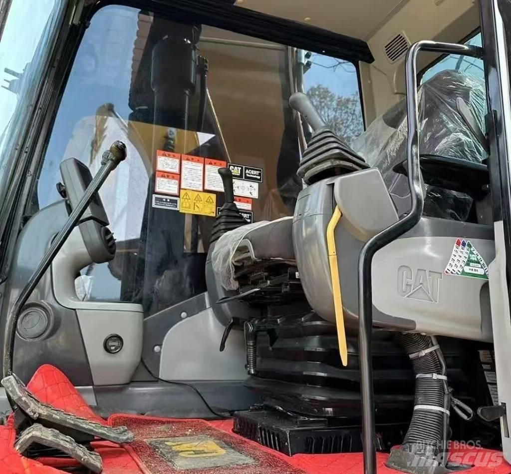 CAT 320 D Vikšriniai ekskavatoriai