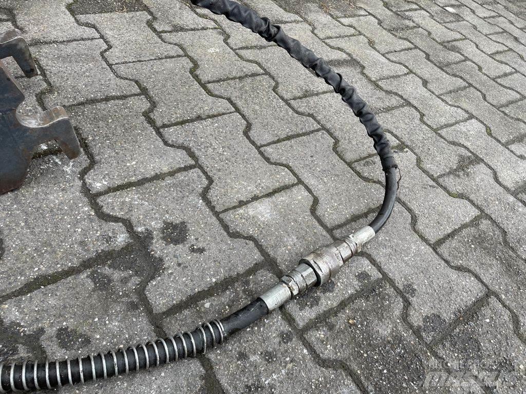 Gehl GS35 Hidrauliniai kūjai / Trupintuvai