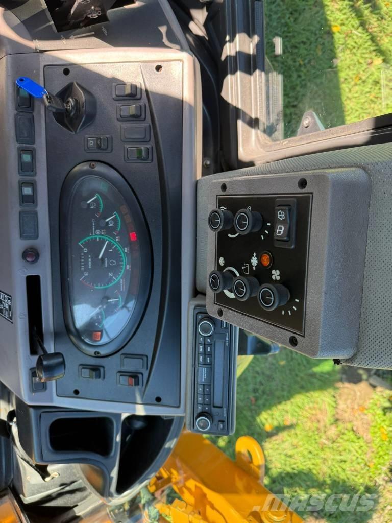 CASE 590 SM Ekskavatoriniai krautuvai