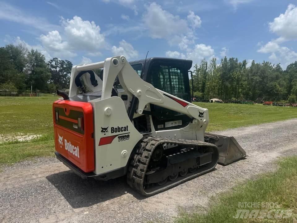 Bobcat T 590 Krautuvai su šoniniu pasukimu