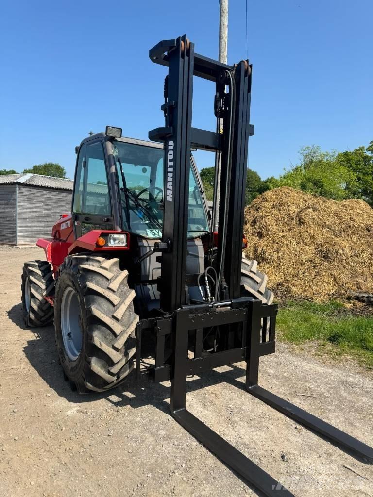 Manitou M 26.4 Visureigiai krautuvai