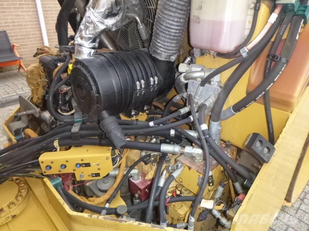 CAT CB 534 D Porinių būgnų volai