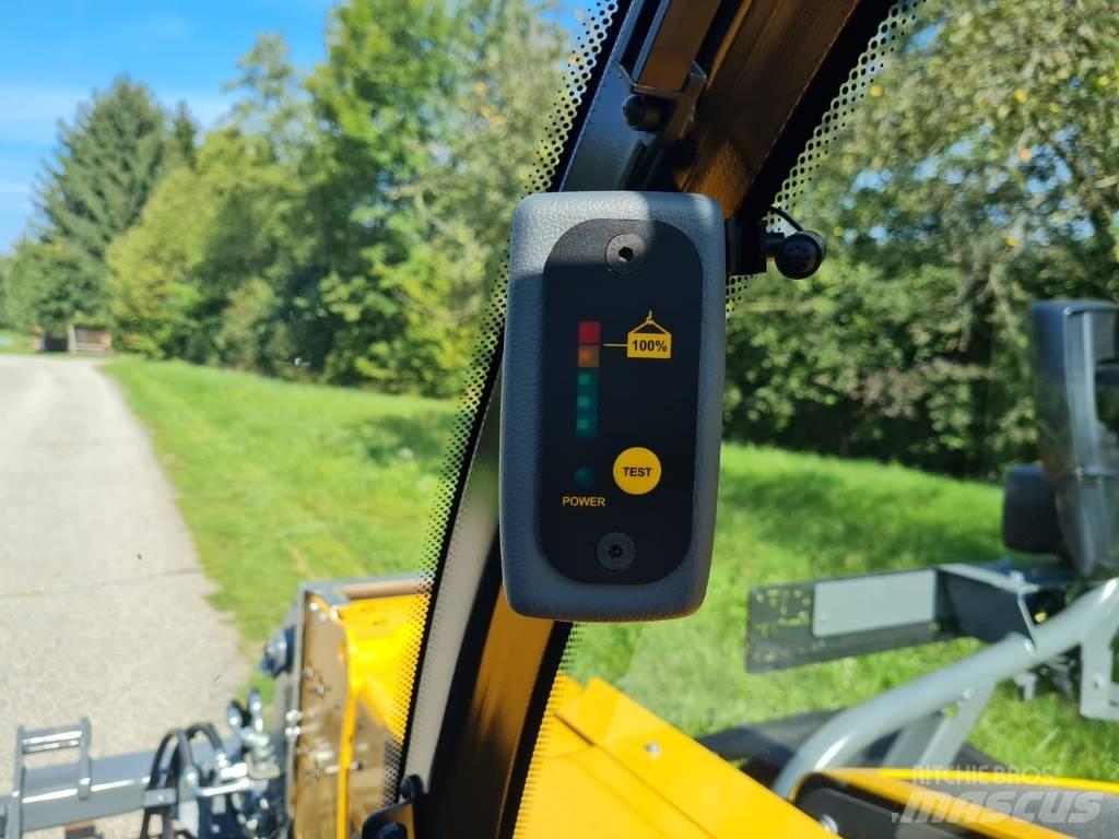 Liebherr T 32-7 Teleskopiniai krautuvai