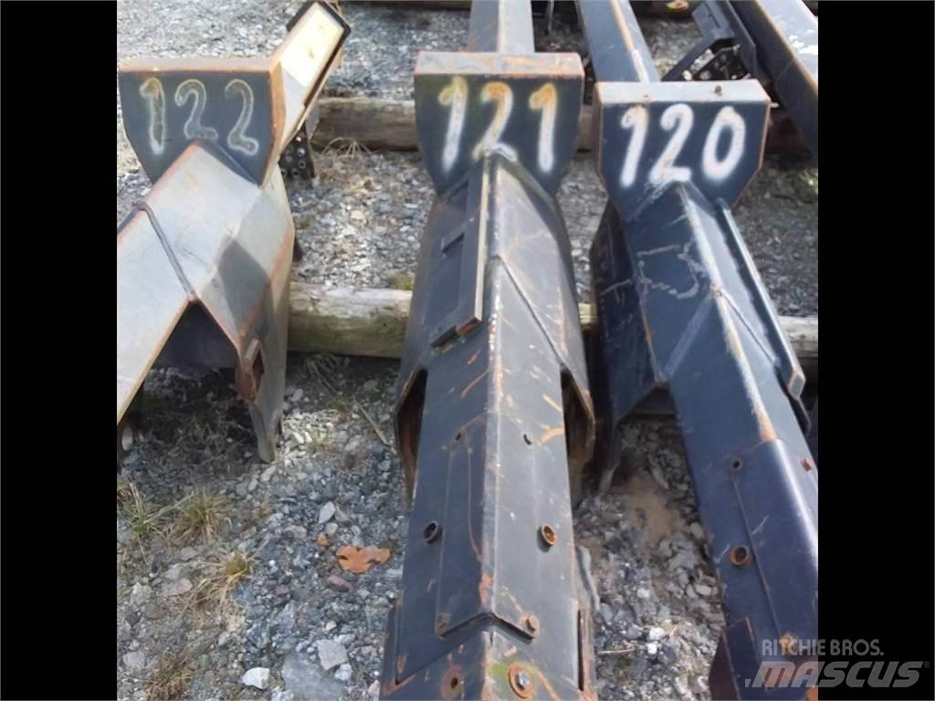 CAT 2200 Medžių kirtimo mašinų kranai