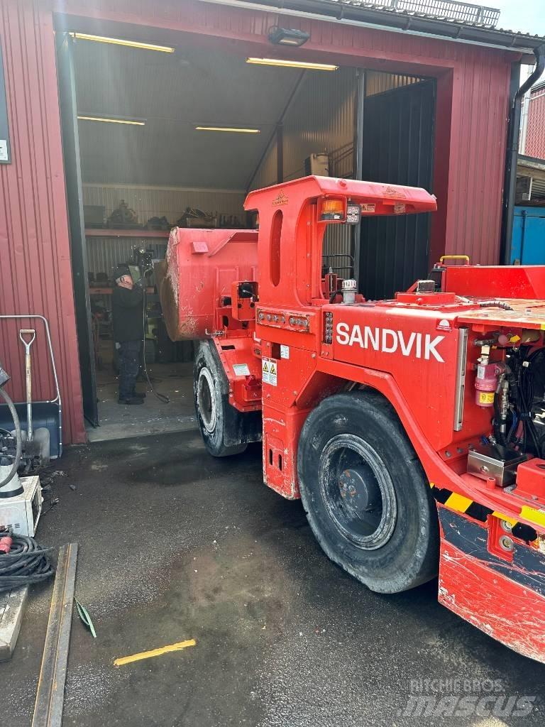 Sandvik LH202 Požeminis krautuvas