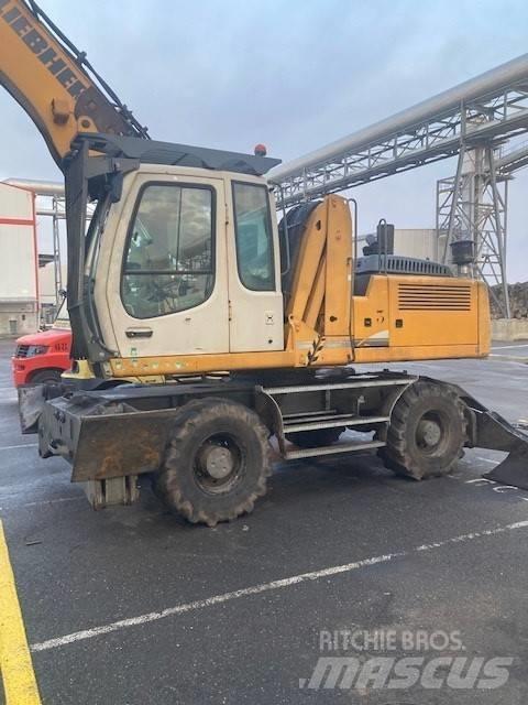 Liebherr 924C-LI Ratiniai ekskavatoriai