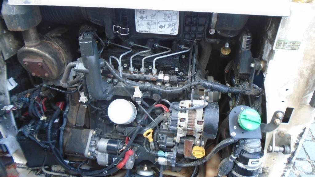 Bobcat T 590 Krautuvai su šoniniu pasukimu