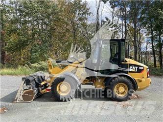 CAT 906M Naudoti ratiniai krautuvai