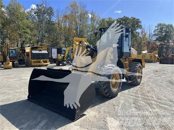 CAT 910 Naudoti ratiniai krautuvai