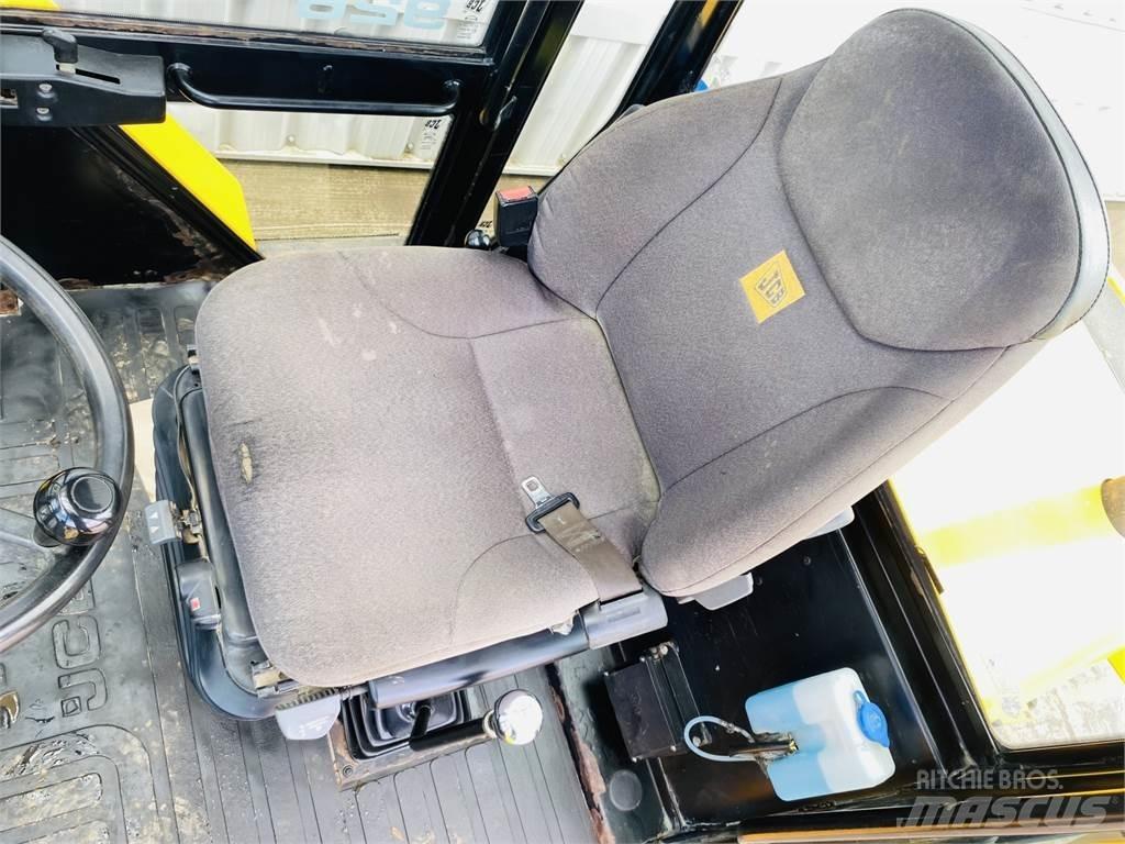 JCB 926RTFL Statyba - Kita