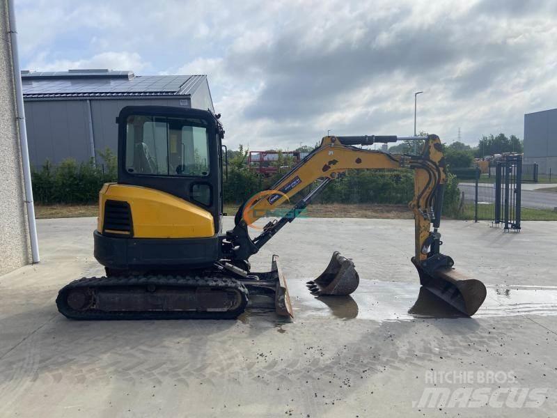 Bobcat E 35 Ratiniai ekskavatoriai