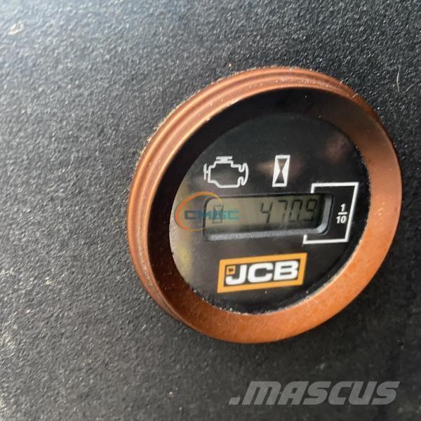JCB 19C1 Ratiniai ekskavatoriai