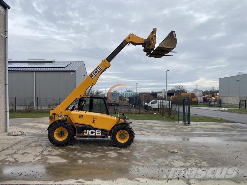 JCB 525.60 Teleskopiniai krautuvai