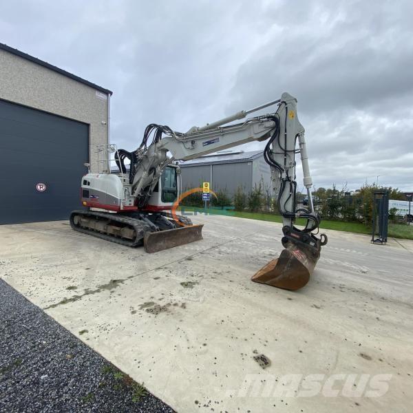 Takeuchi TB215R Ratiniai ekskavatoriai