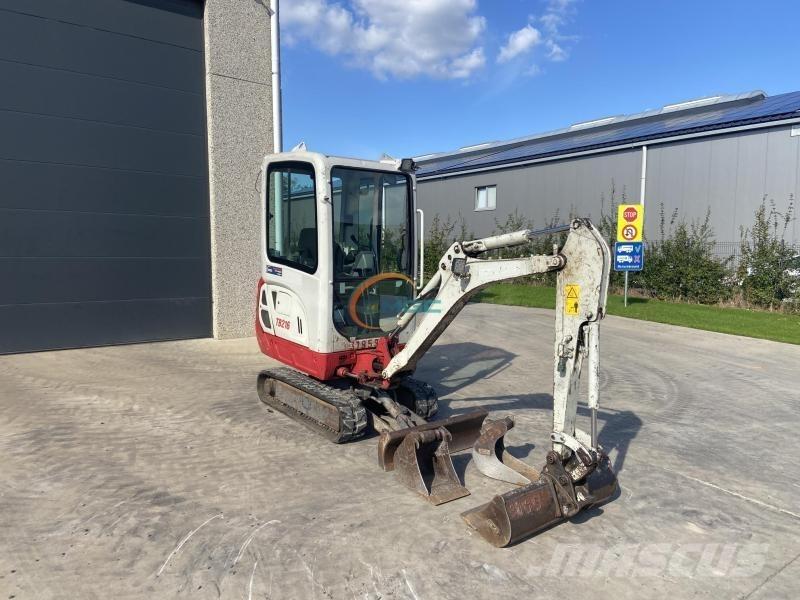 Takeuchi TB216 Ratiniai ekskavatoriai