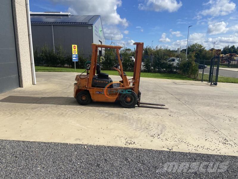 Toyota 3FG20 Šakiniai krautuvai - Kita