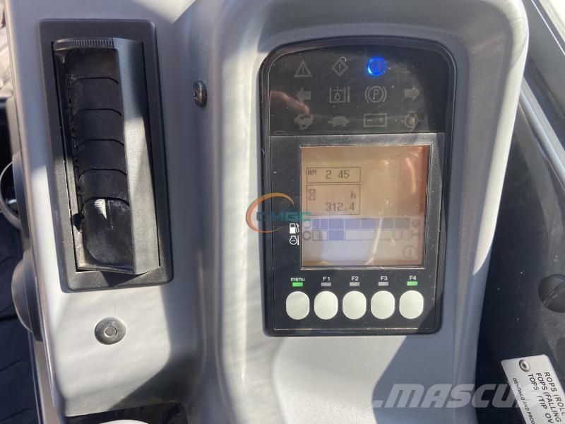 Yanmar VIO38-6 Ratiniai ekskavatoriai