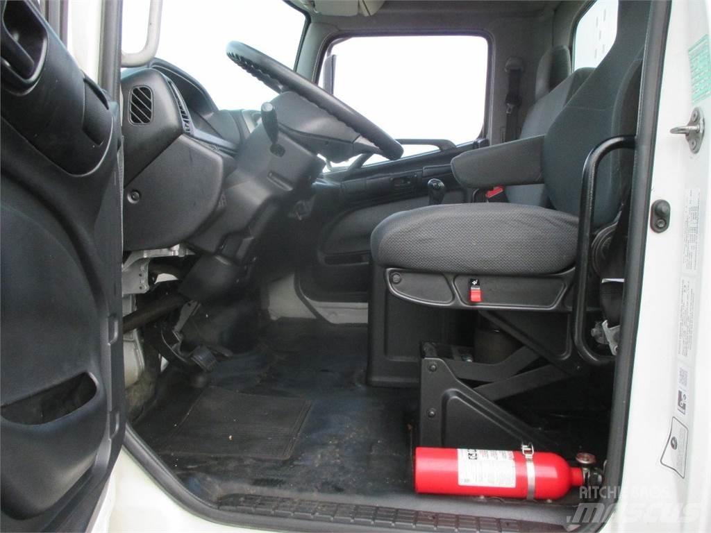 Hino 268 Važiuoklė su kabina