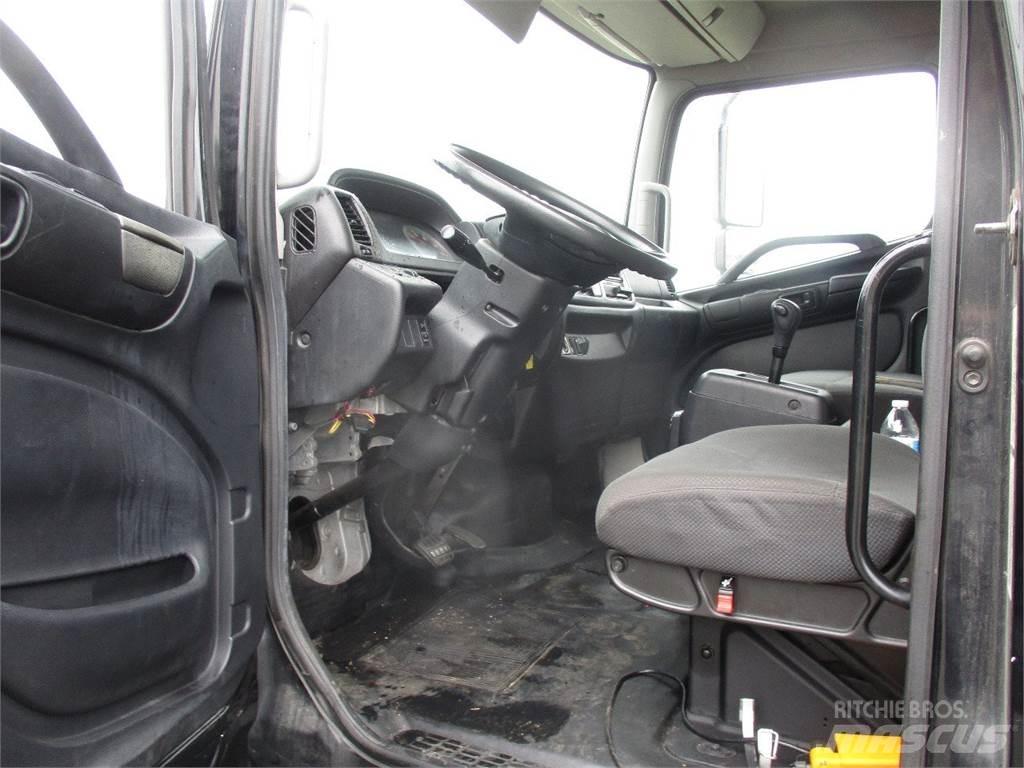 Hino 338 Savivarčių priekabų vilkikai