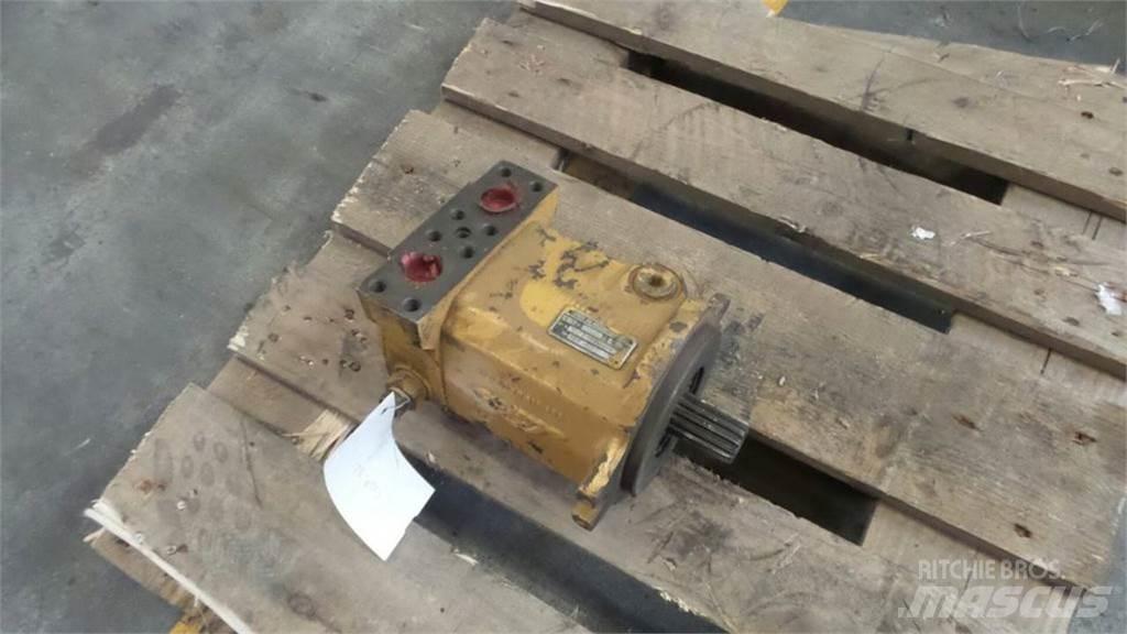 CAT 211B Hidraulikos įrenginiai