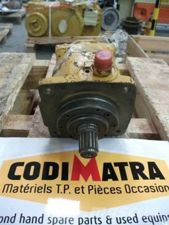 CAT 213 Hidraulikos įrenginiai
