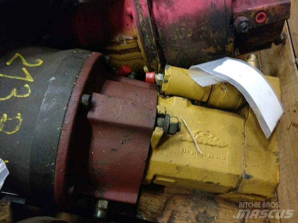 CAT 213B Hidraulikos įrenginiai
