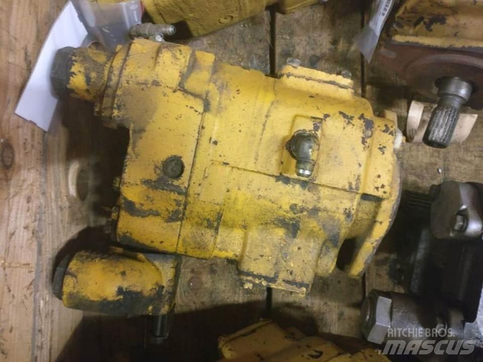 CAT 215 Hidraulikos įrenginiai