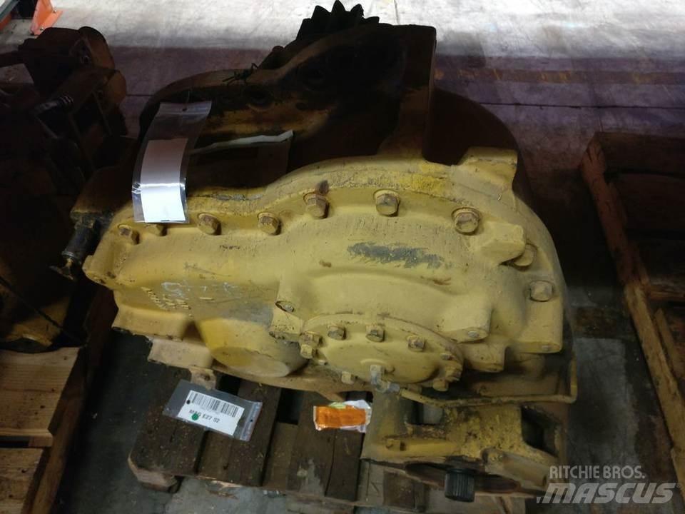 CAT 245 Transmisijos