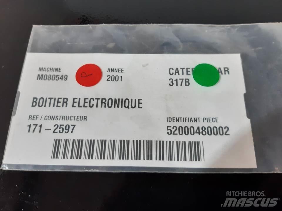 CAT 317B Kabinos ir interjeras