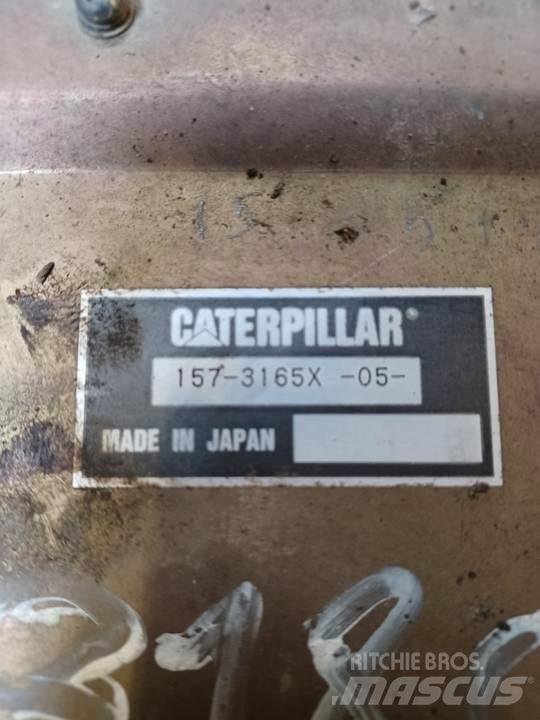 CAT 318C Kabinos ir interjeras
