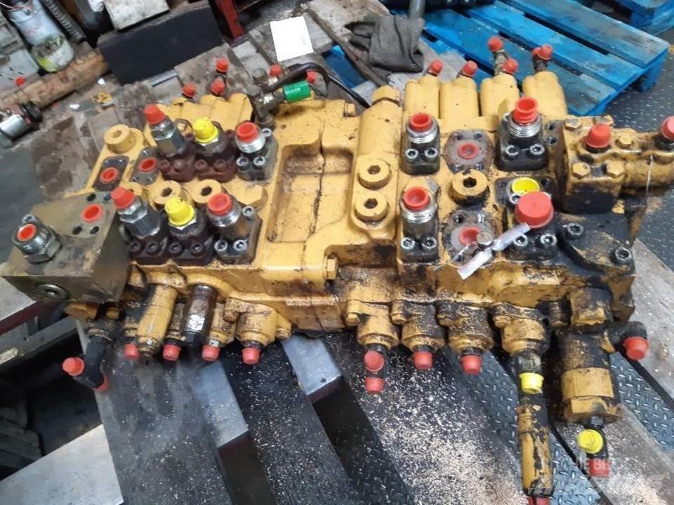 CAT 320B Hidraulikos įrenginiai