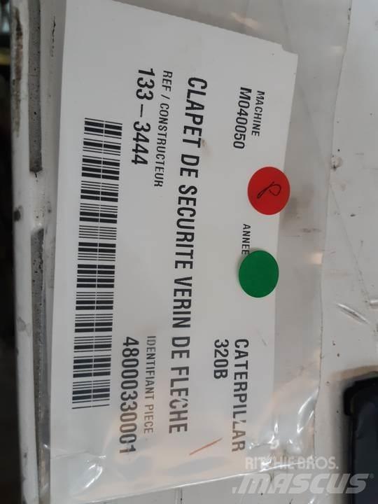 CAT 320B Hidraulikos įrenginiai