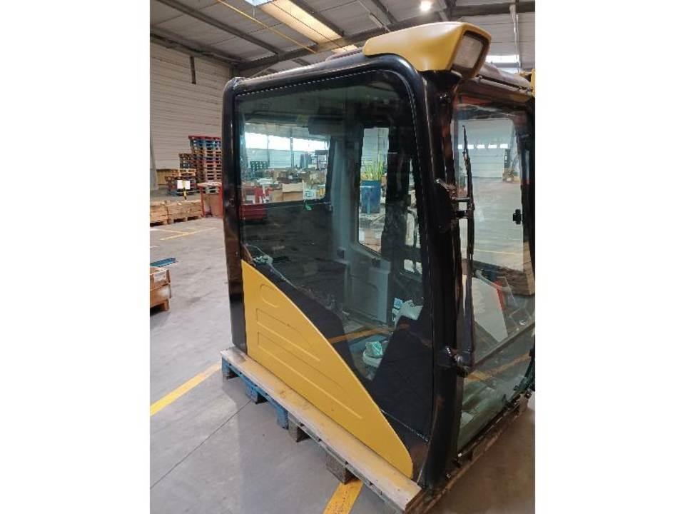 CAT 320DL Kabinos ir interjeras