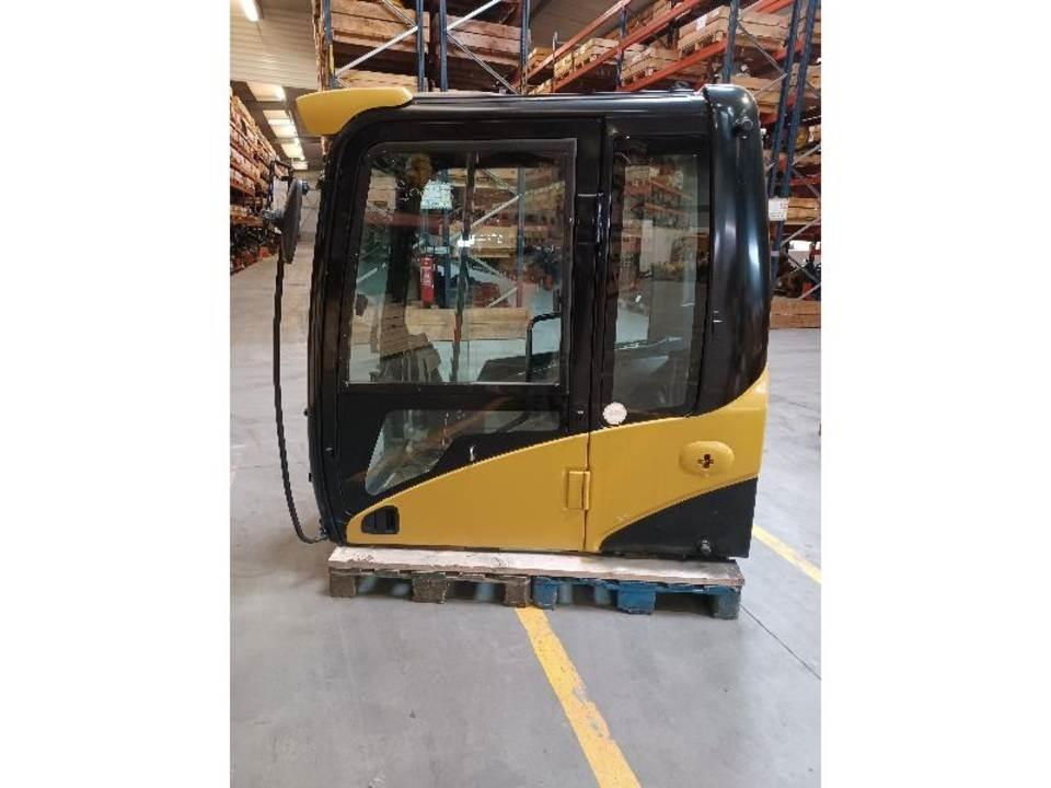 CAT 320DL Kabinos ir interjeras