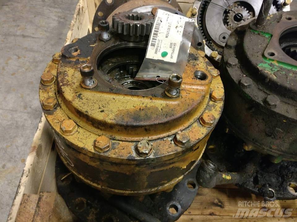 CAT 322B Transmisijos