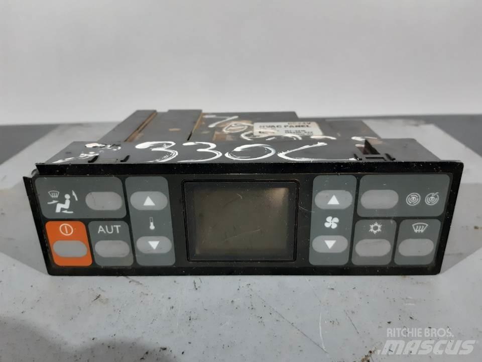 CAT 330C Kabinos ir interjeras