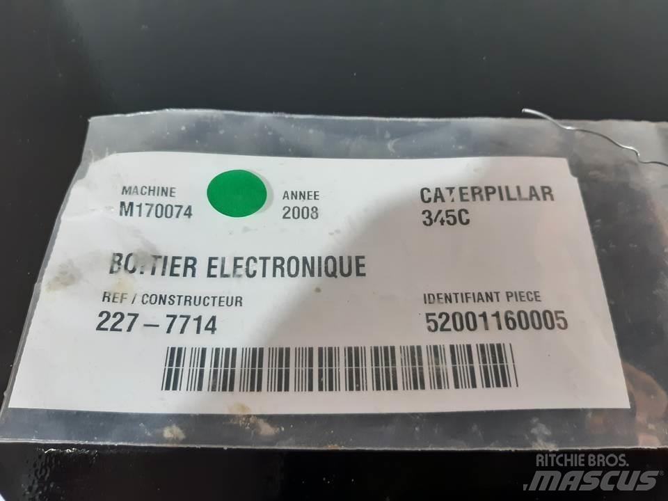 CAT 345C Kabinos ir interjeras