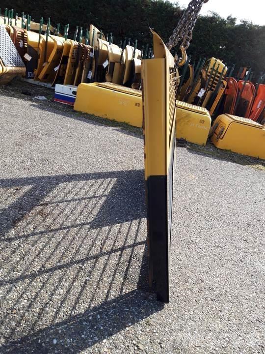 CAT 345C Kabinos ir interjeras