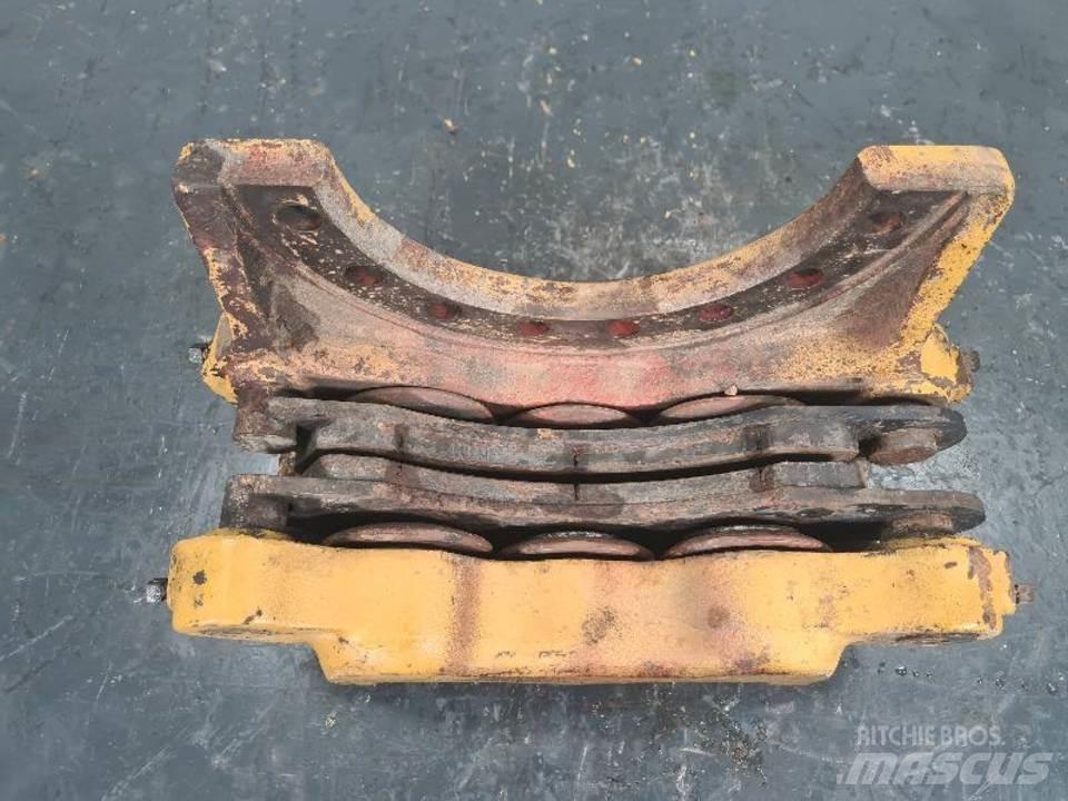 CAT 730 Transmisijos