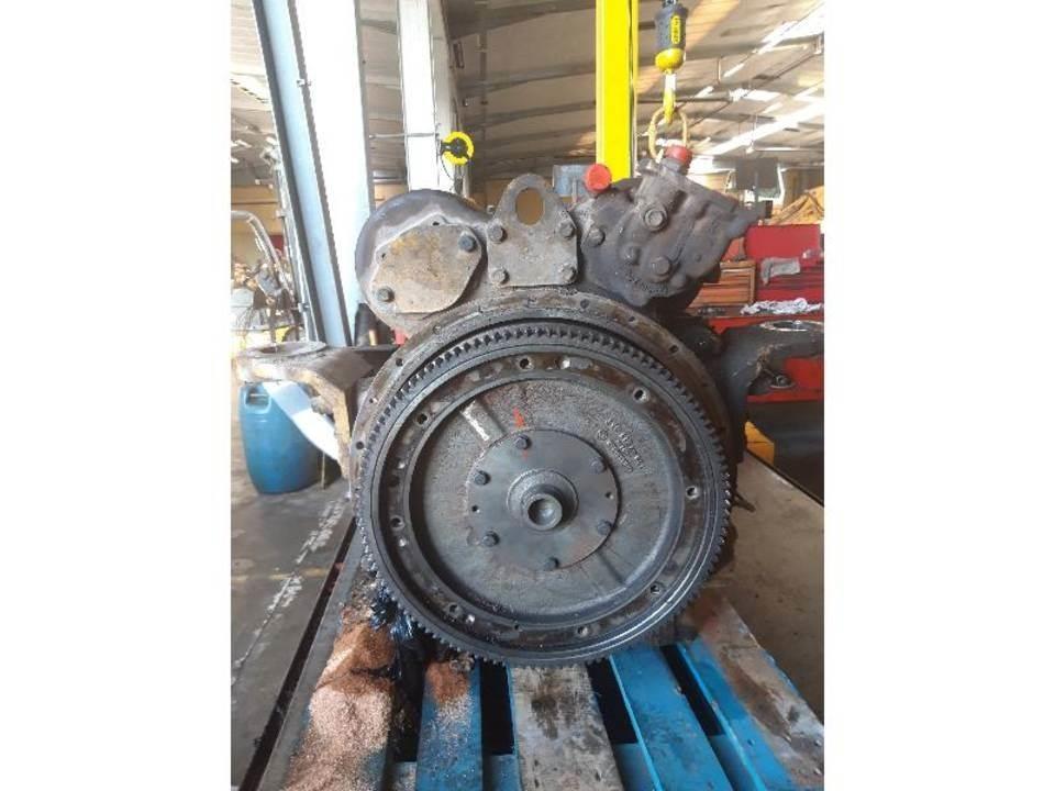 CAT 730 Transmisijos