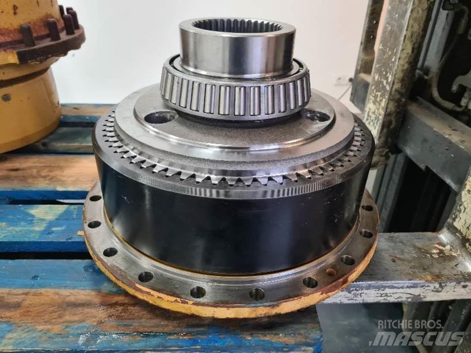 CAT 735 Transmisijos