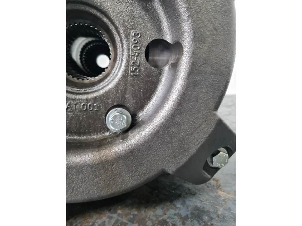 CAT 735 Transmisijos