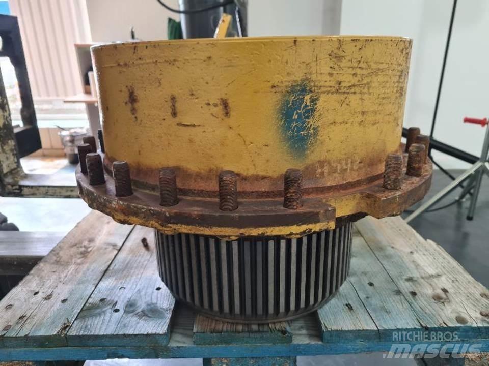 CAT 735 Transmisijos