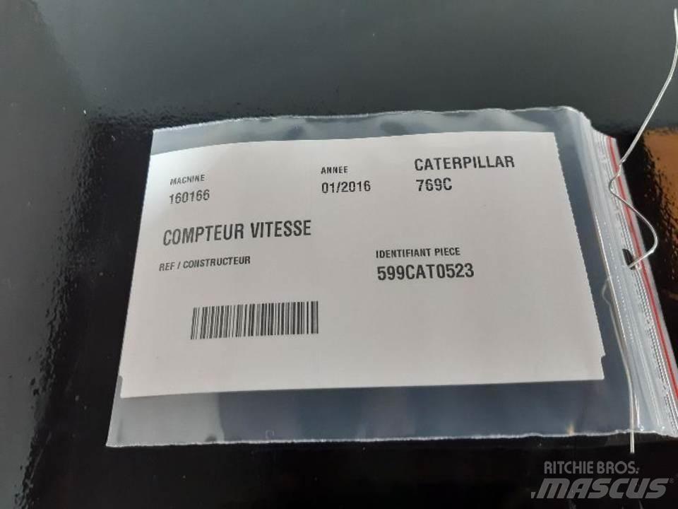 CAT 769C Kabinos ir interjeras
