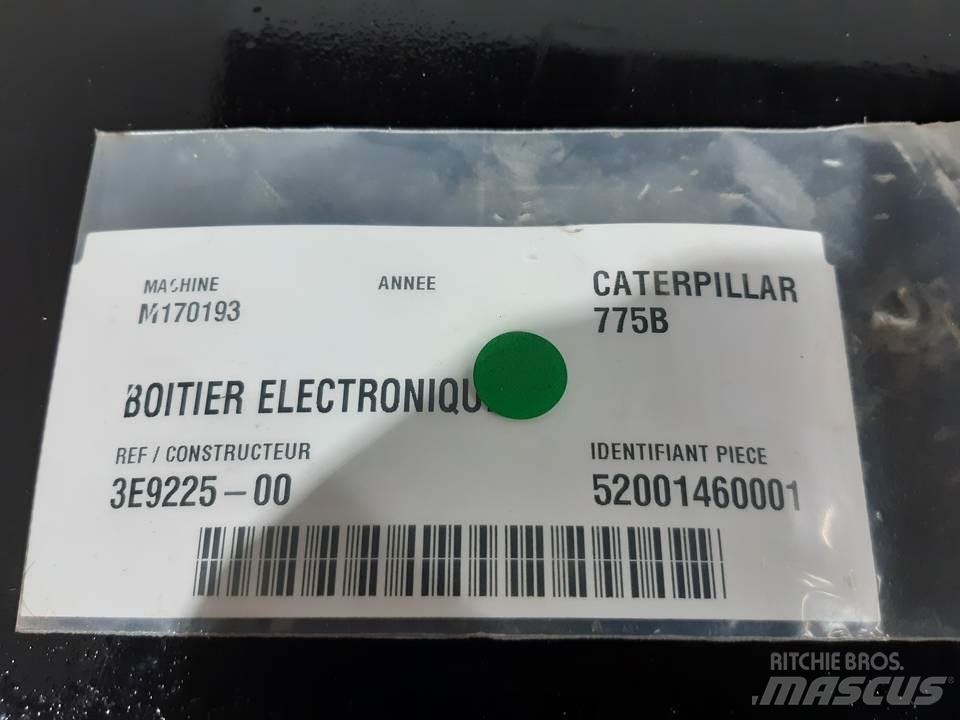 CAT 775B Kabinos ir interjeras
