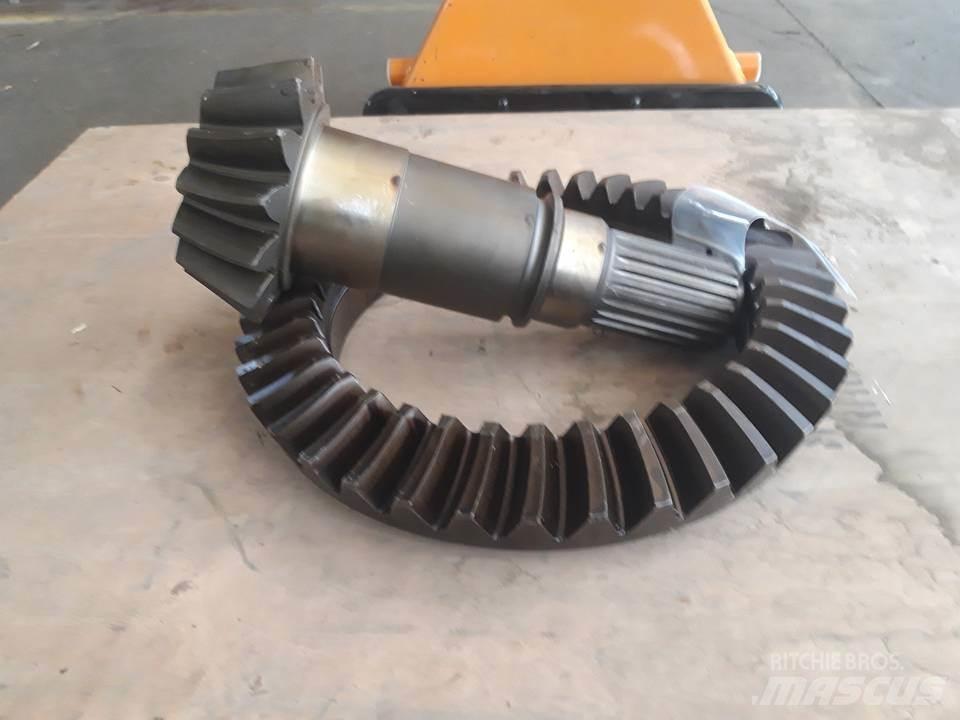 CAT 824B Transmisijos