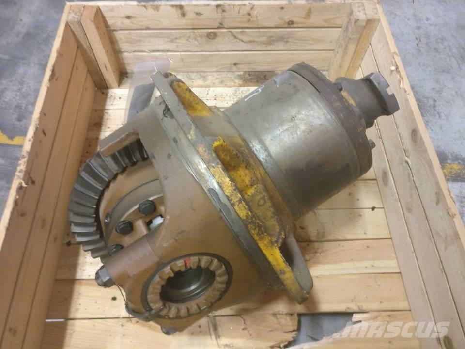 CAT 825B Transmisijos
